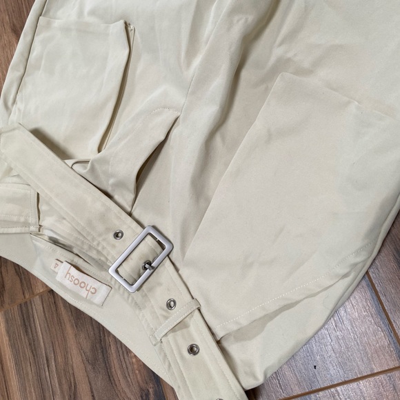 Cream Cargo Pants With Straps - Picture 6 of 8